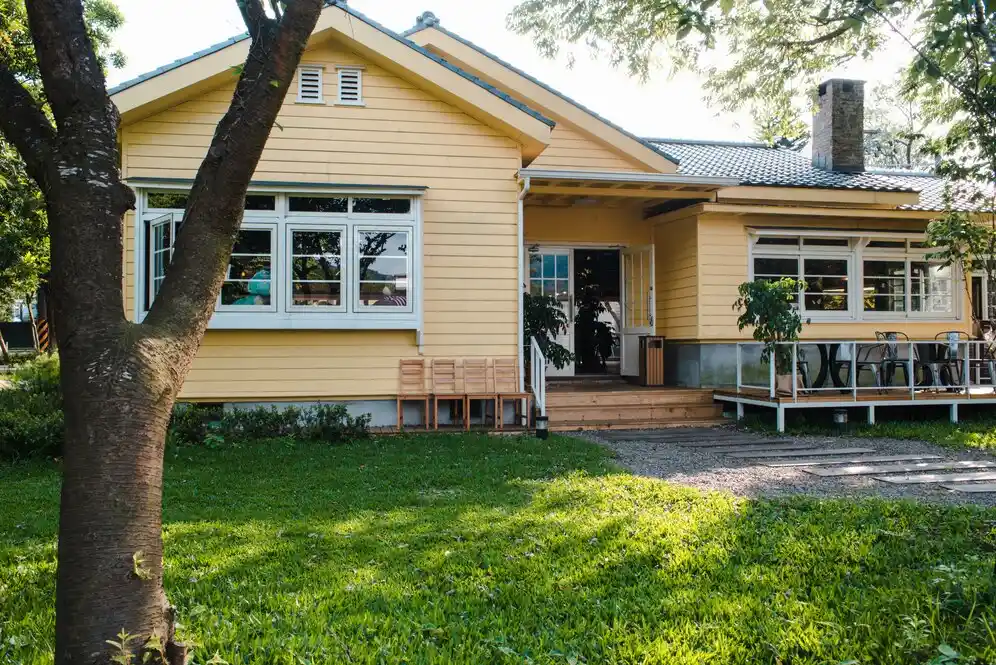 Casa com quintal: quais são as vantagens para a família?
