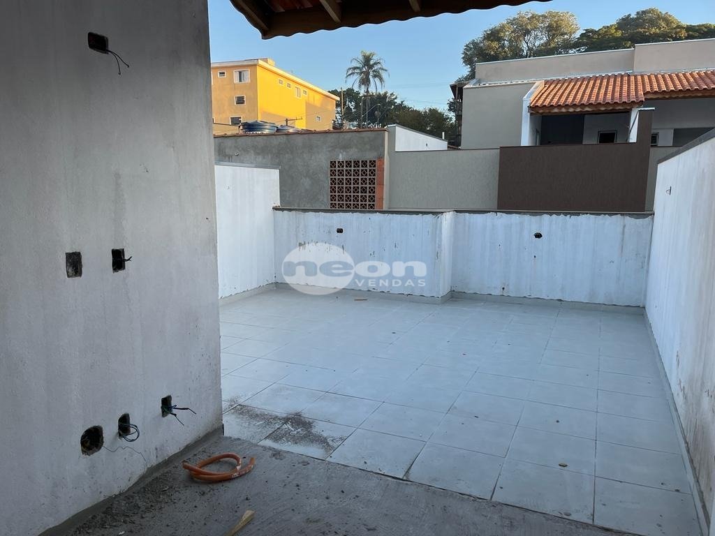 Cobertura à venda com 2 quartos, 84m² - Foto 5