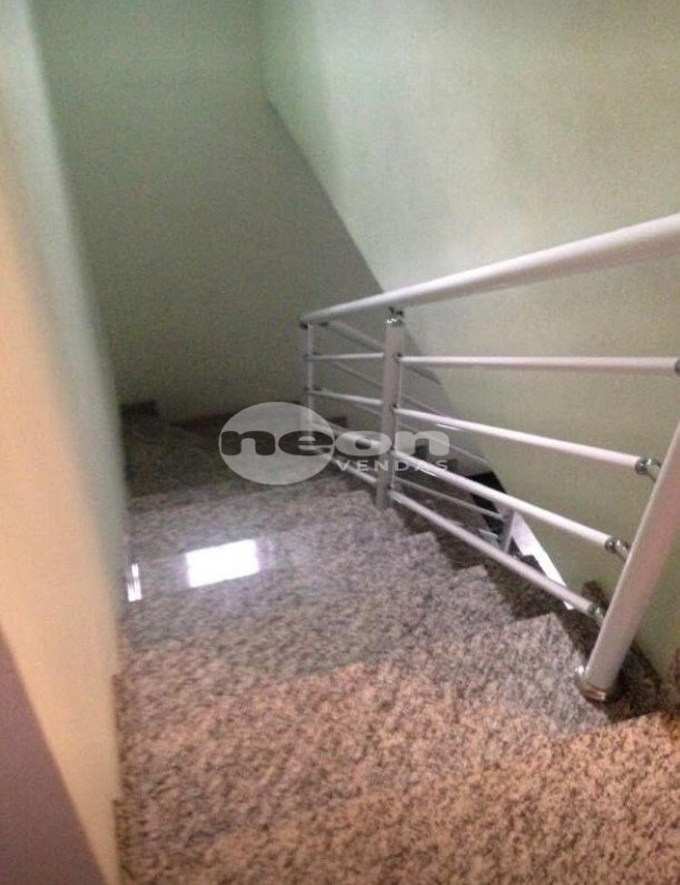 Casa à venda com 3 quartos, 309m² - Foto 7