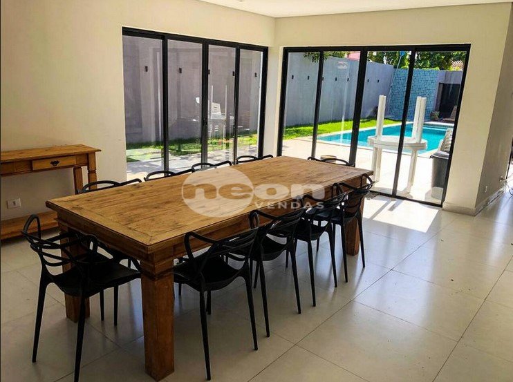 Casa à venda com 6 quartos, 300m² - Foto 6