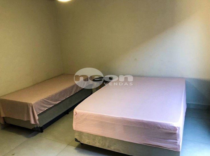 Casa à venda com 6 quartos, 300m² - Foto 21