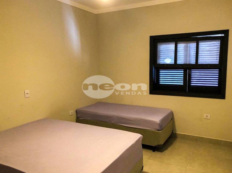 Casa à venda com 6 quartos, 300m² - Foto 27