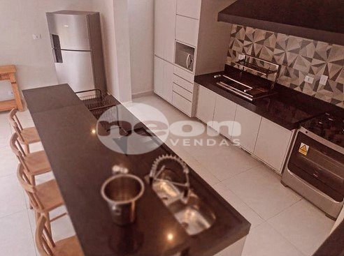 Casa à venda com 6 quartos, 300m² - Foto 12