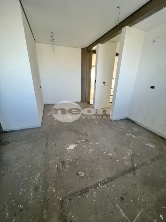 Apartamento à venda com 4 quartos, 227m² - Foto 11