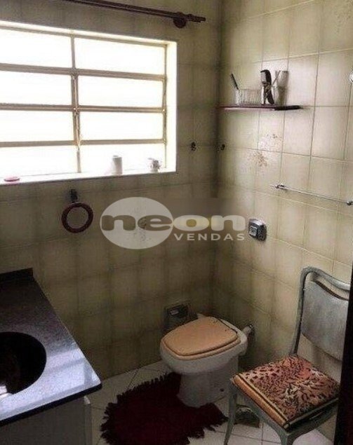 Casa à venda com 3 quartos, 249m² - Foto 16