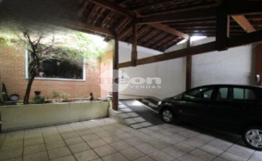 Casa à venda com 3 quartos, 249m² - Foto 24