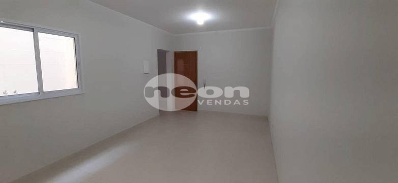 Apartamento à venda com 2 quartos, 65m² - Foto 2