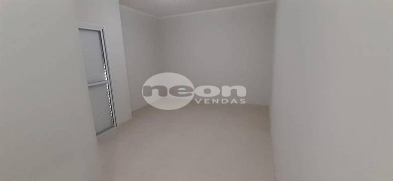 Apartamento à venda com 2 quartos, 65m² - Foto 3