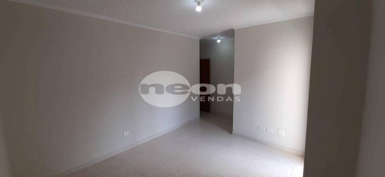 Apartamento à venda com 2 quartos, 65m² - Foto 1