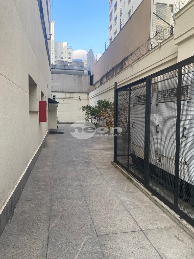 Apartamento à venda com 3 quartos, 215m² - Foto 28