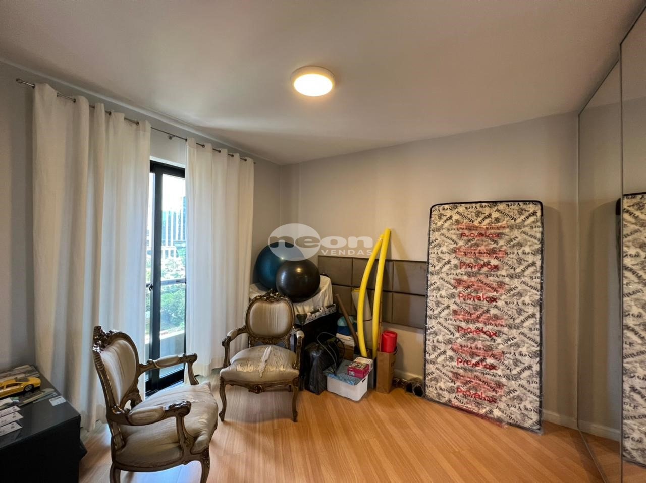 Apartamento à venda com 3 quartos, 215m² - Foto 19