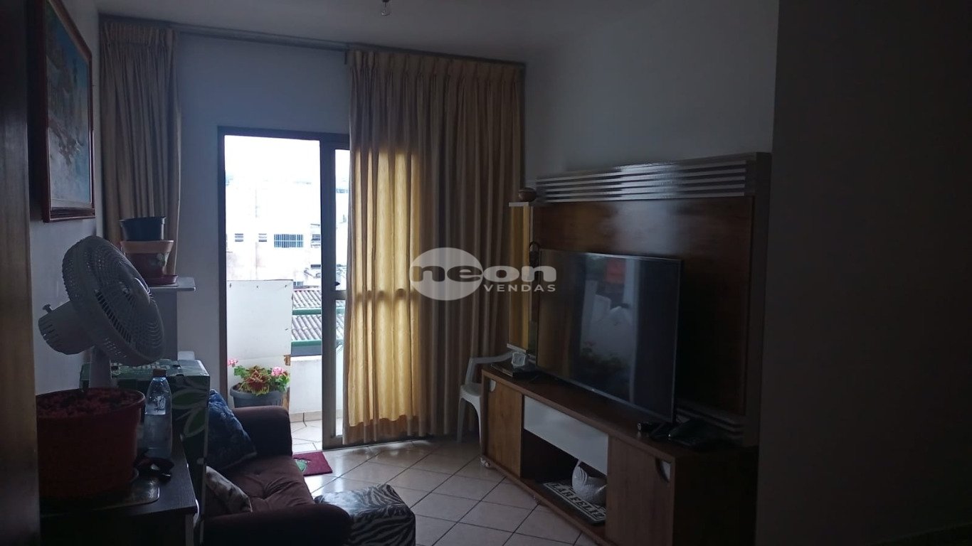 Apartamento à venda com 2 quartos, 65m² - Foto 2