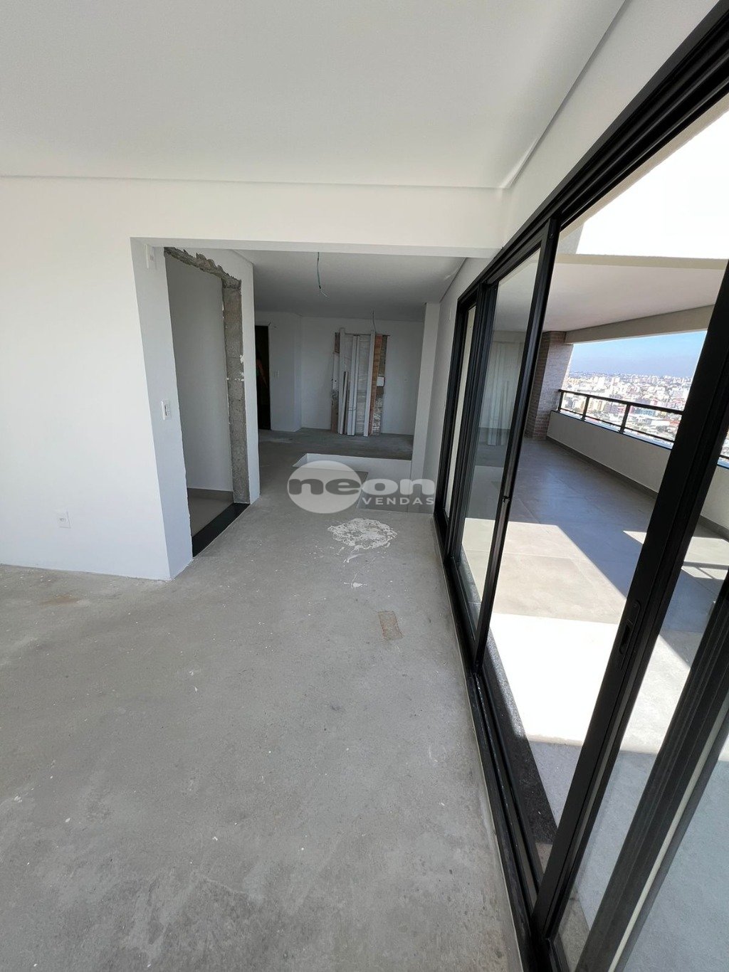 Apartamento à venda com 3 quartos, 161m² - Foto 7