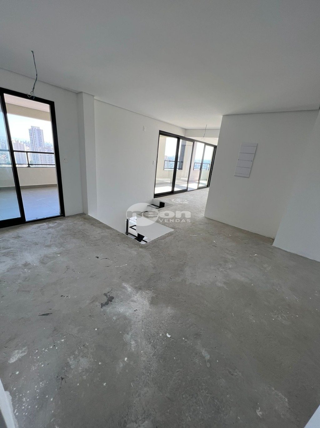 Apartamento à venda com 3 quartos, 161m² - Foto 11