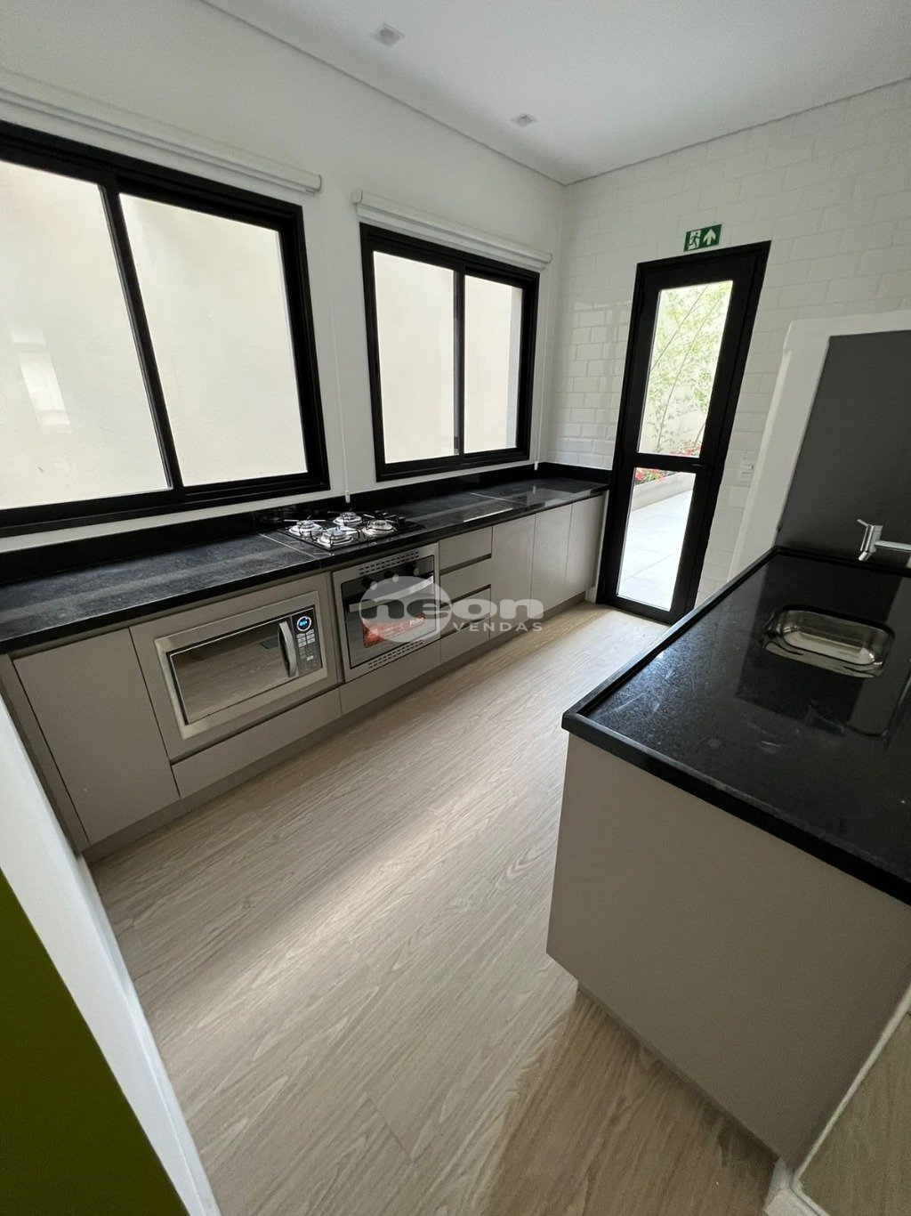 Apartamento à venda com 3 quartos, 161m² - Foto 21