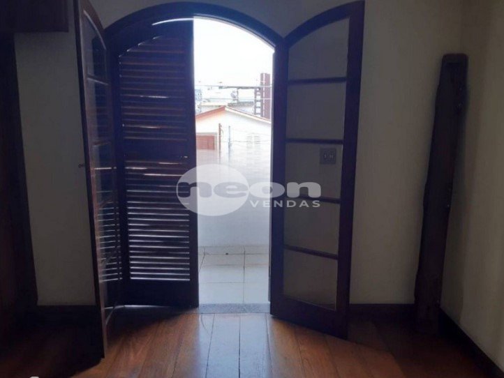 Casa à venda com 5 quartos, 483m² - Foto 4