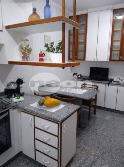 Apartamento à venda com 4 quartos, 260m² - Foto 12