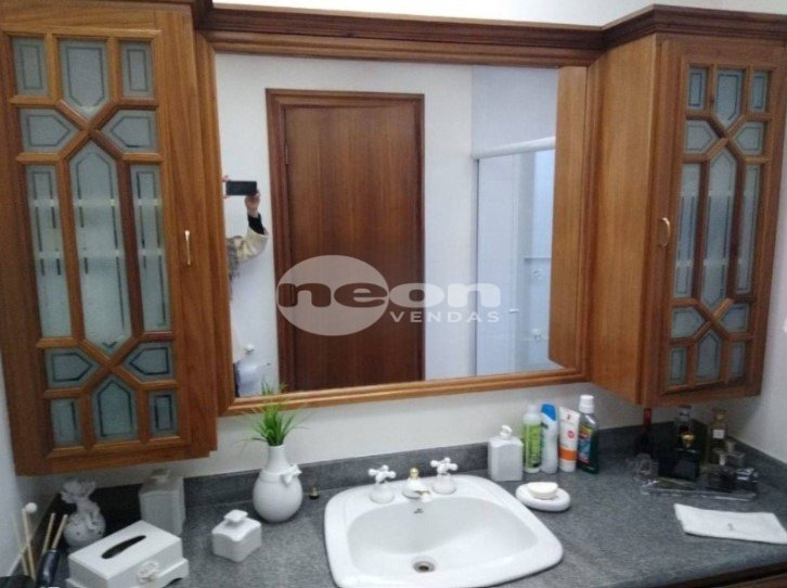 Apartamento à venda com 4 quartos, 260m² - Foto 31