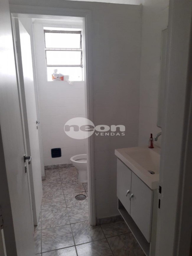 Conjunto Comercial-Sala à venda com 1 quarto, 89m² - Foto 16