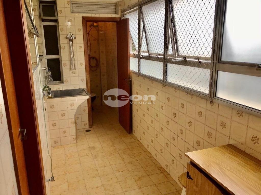 Apartamento à venda com 3 quartos, 159m² - Foto 14