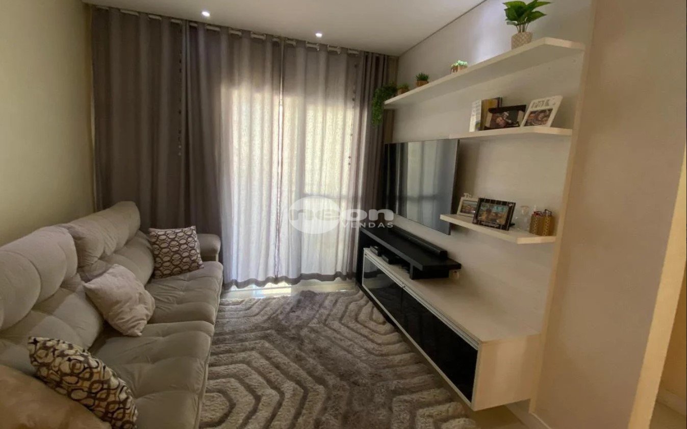 Apartamento à venda com 2 quartos, 63m² - Foto 2