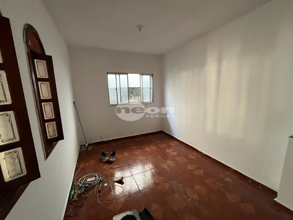 Casa à venda com 2 quartos, 301m² - Foto 5