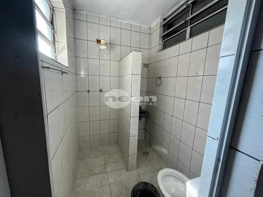 Casa à venda com 2 quartos, 301m² - Foto 26