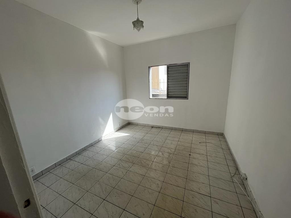 Casa à venda com 2 quartos, 301m² - Foto 8