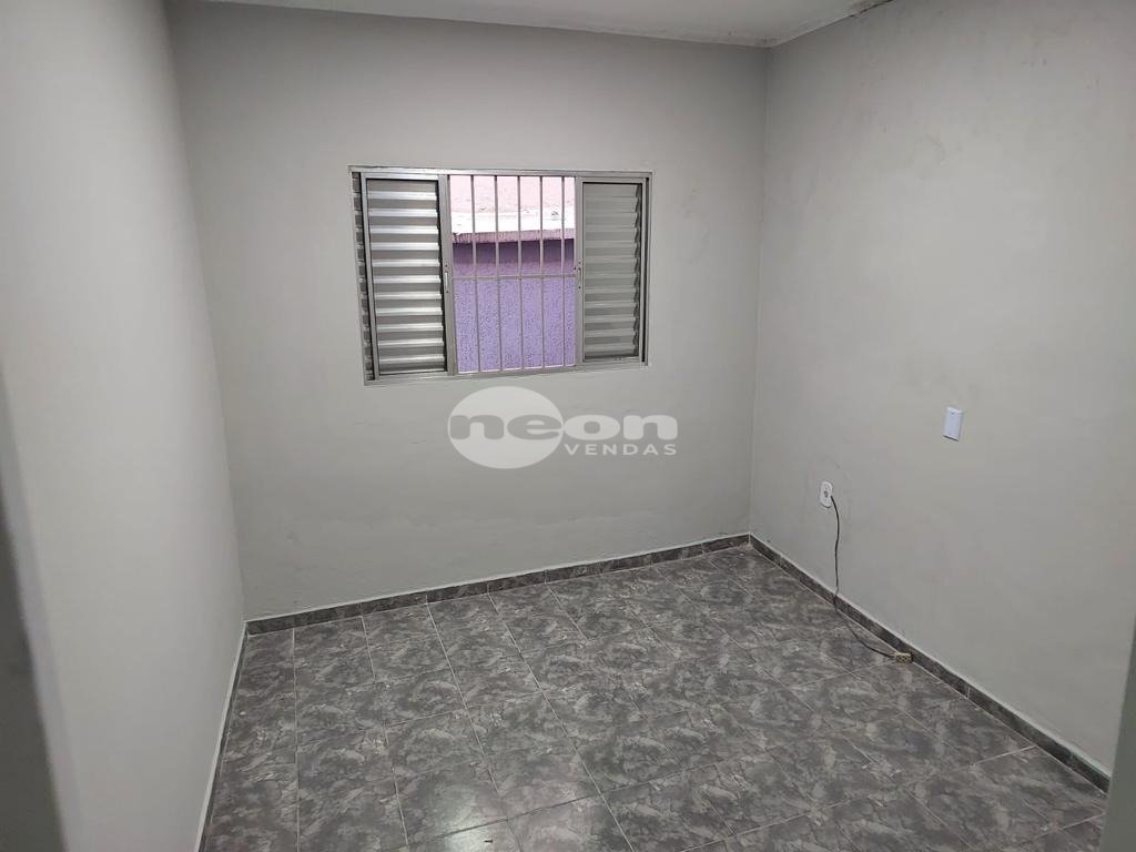 Casa à venda com 2 quartos, 301m² - Foto 10