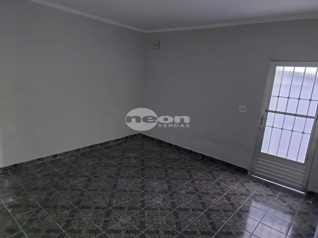 Casa à venda com 2 quartos, 301m² - Foto 12