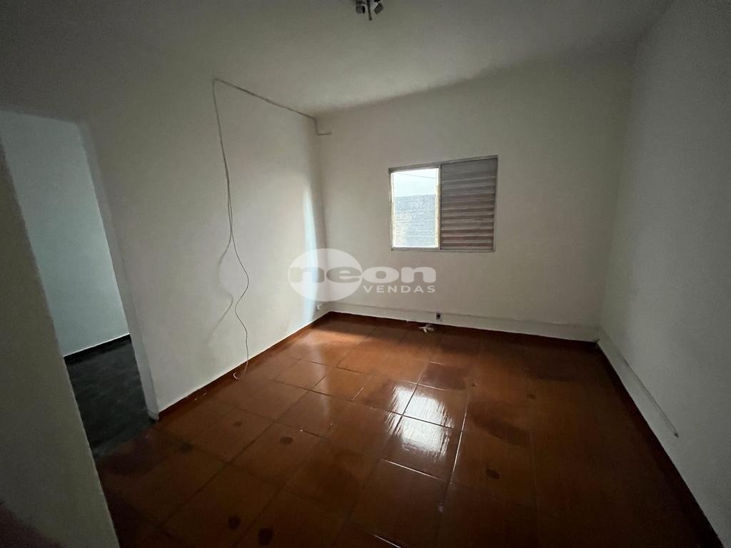 Casa à venda com 2 quartos, 301m² - Foto 13