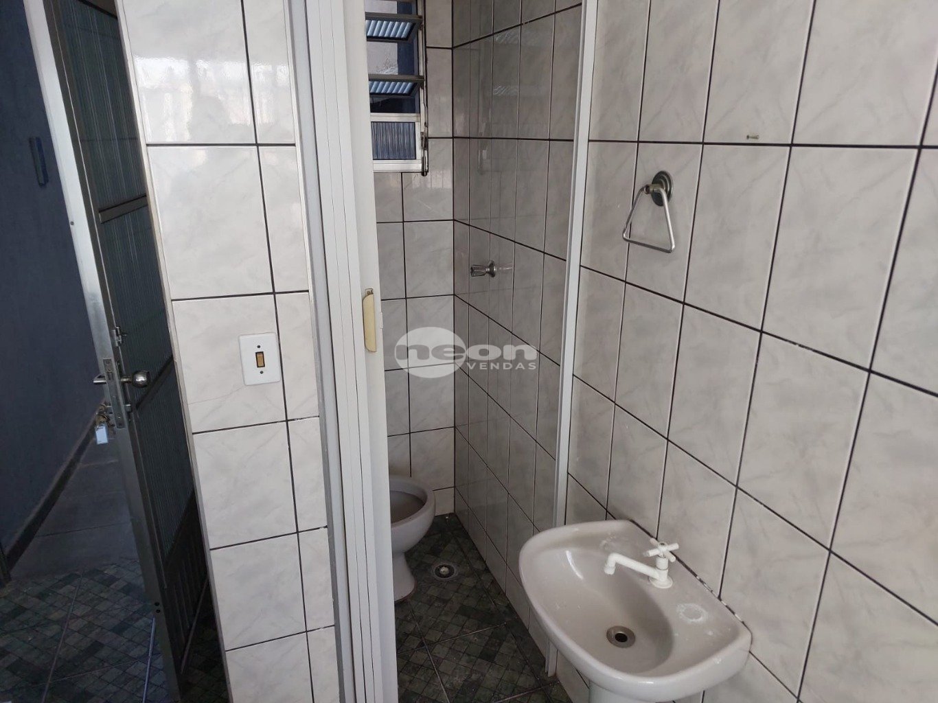 Casa à venda com 2 quartos, 301m² - Foto 28