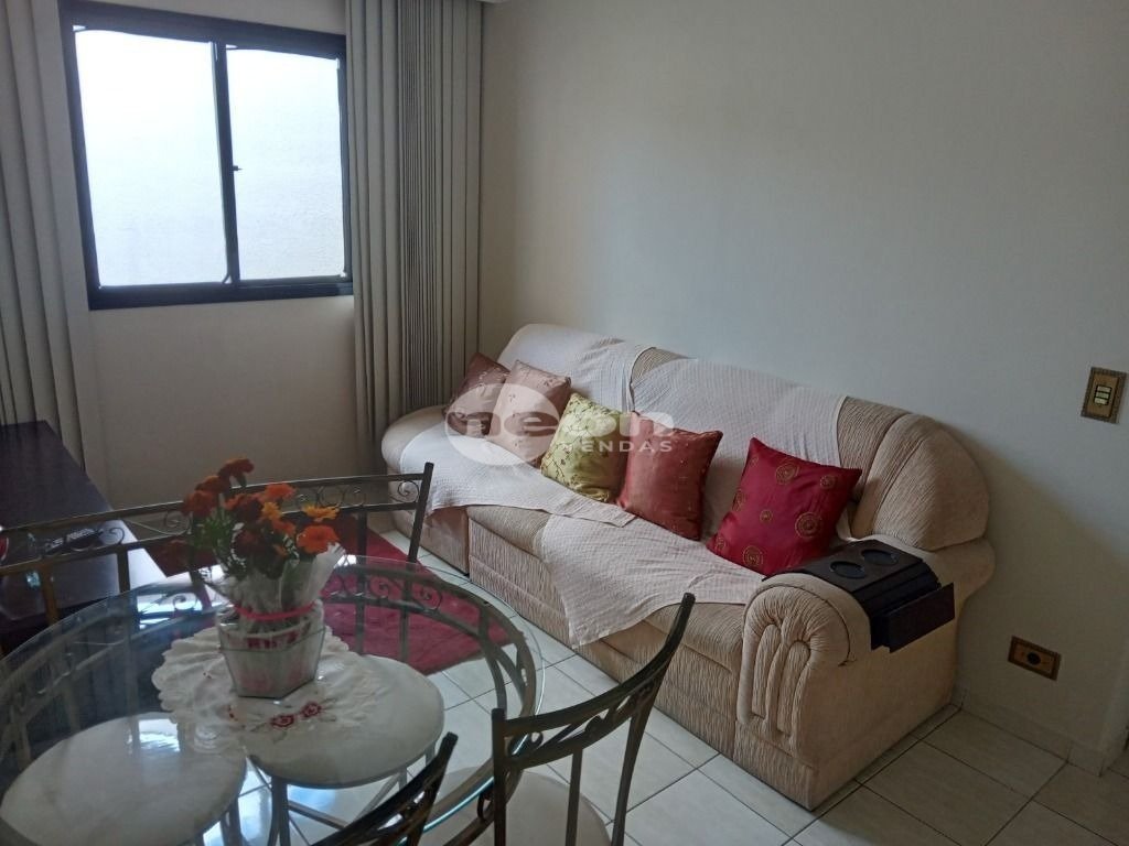 Apartamento à venda com 2 quartos, 55m² - Foto 1