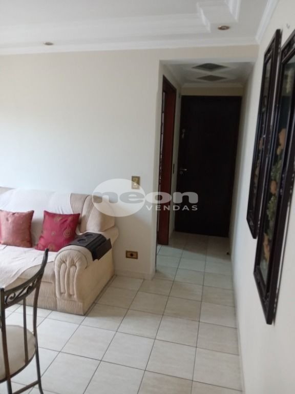 Apartamento à venda com 2 quartos, 55m² - Foto 3