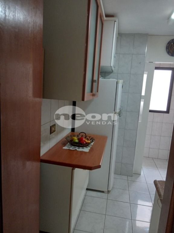 Apartamento à venda com 2 quartos, 55m² - Foto 2