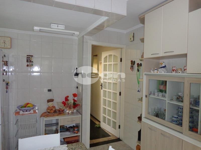 Casa à venda com 3 quartos, 186m² - Foto 2