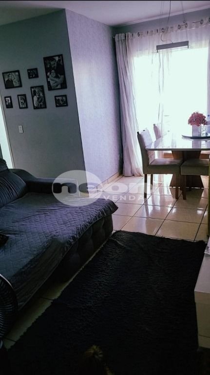 Apartamento à venda com 3 quartos, 61m² - Foto 1