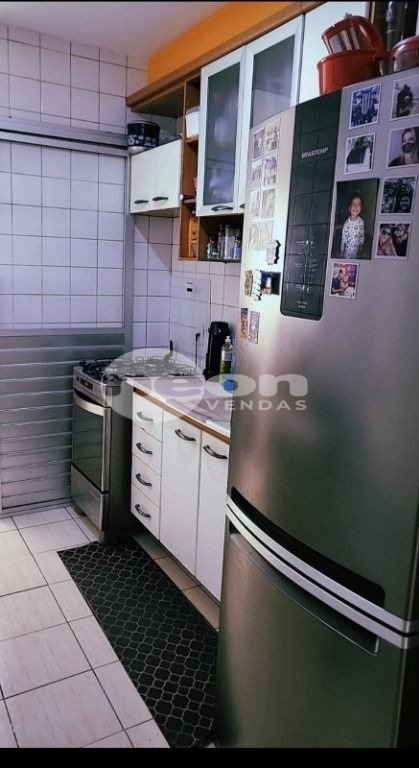 Apartamento à venda com 3 quartos, 61m² - Foto 3