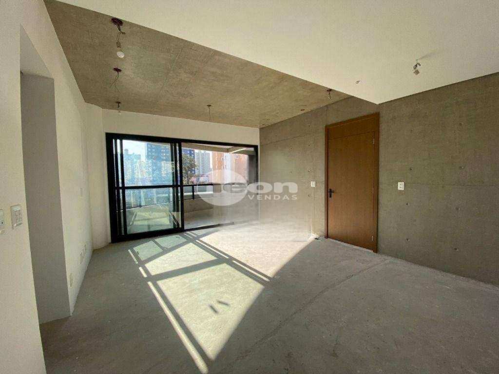 Apartamento à venda com 2 quartos, 85m² - Foto 4