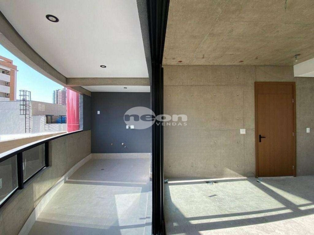 Apartamento à venda com 2 quartos, 85m² - Foto 5