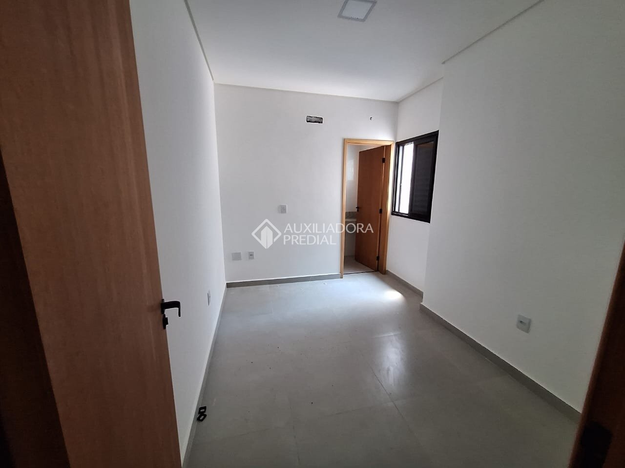 Casa à venda com 3 quartos, 199m² - Foto 9