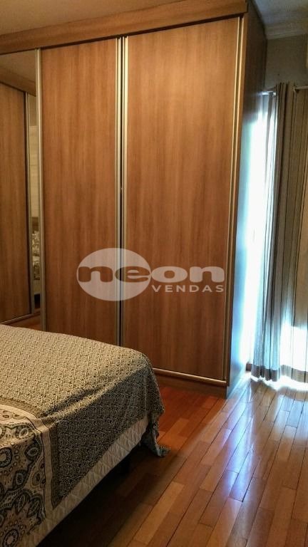 Casa à venda com 3 quartos, 276m² - Foto 15