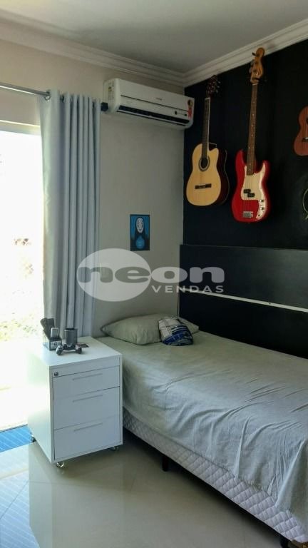 Casa à venda com 3 quartos, 276m² - Foto 19