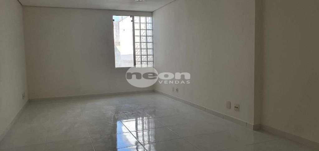 Casa à venda com 3 quartos, 195m² - Foto 9