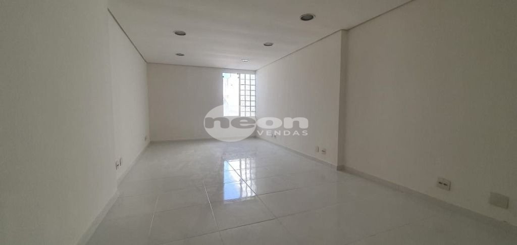 Casa à venda com 3 quartos, 195m² - Foto 10