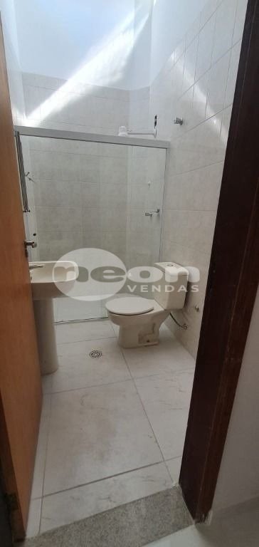 Casa à venda com 3 quartos, 195m² - Foto 21