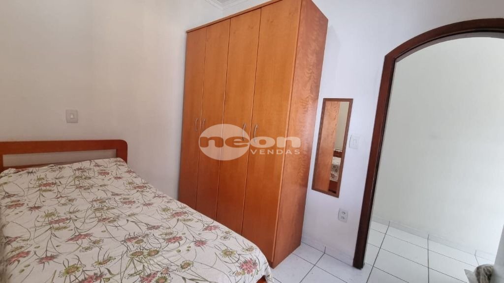 Casa à venda com 3 quartos, 264m² - Foto 11