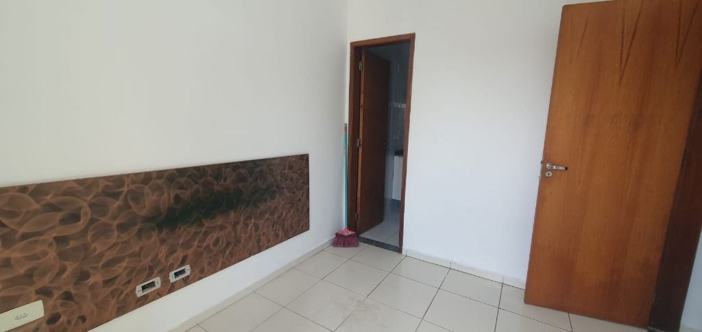 Apartamento à venda com 2 quartos, 52m² - Foto 13