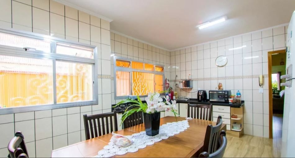 Casa à venda com 3 quartos, 198m² - Foto 5