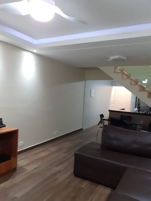 Casa à venda com 3 quartos, 145m² - Foto 2